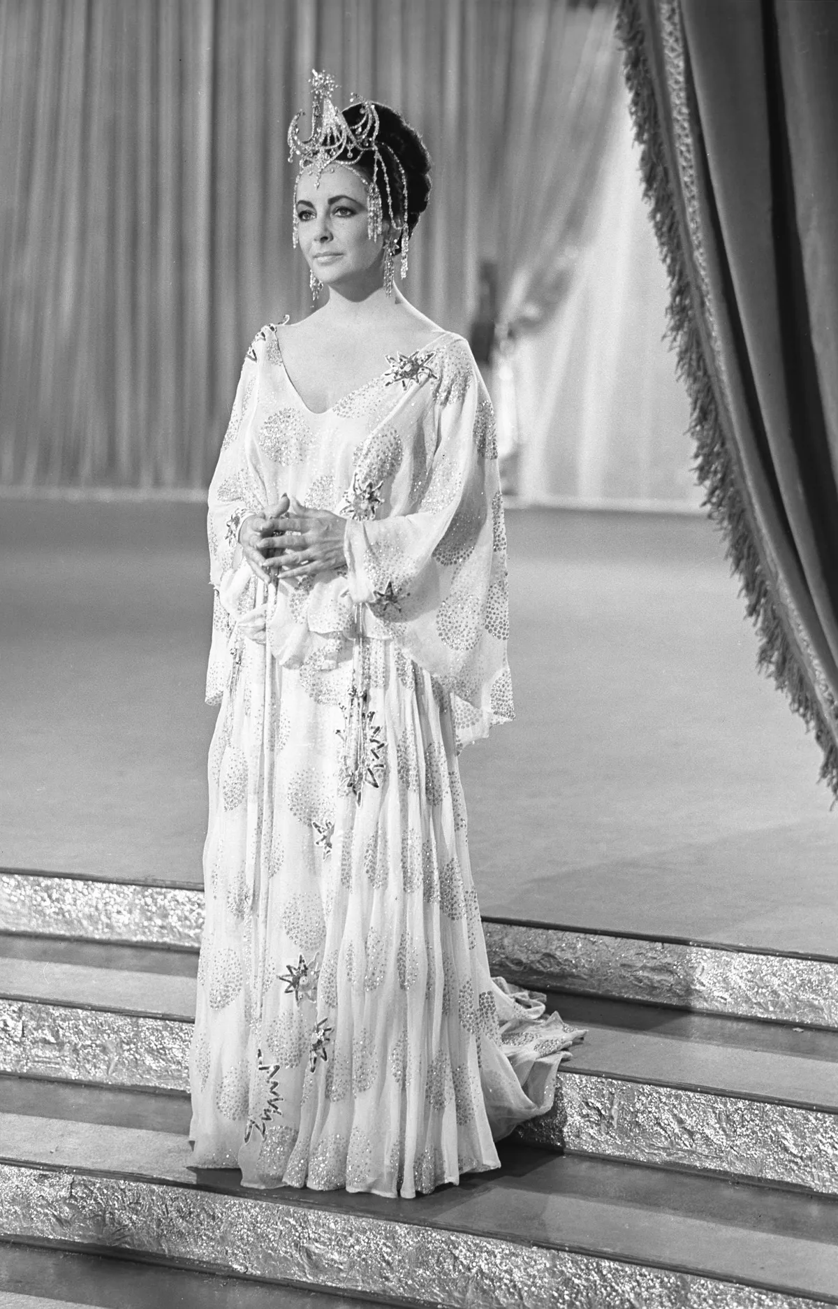 Mar. 24, 2011 - Russia - Movie ''The Blue Bird'' 20th Century Fox. Lenfilm Studio. 1976. USSR-USA. In the picture: Elizabeth Taylor.
