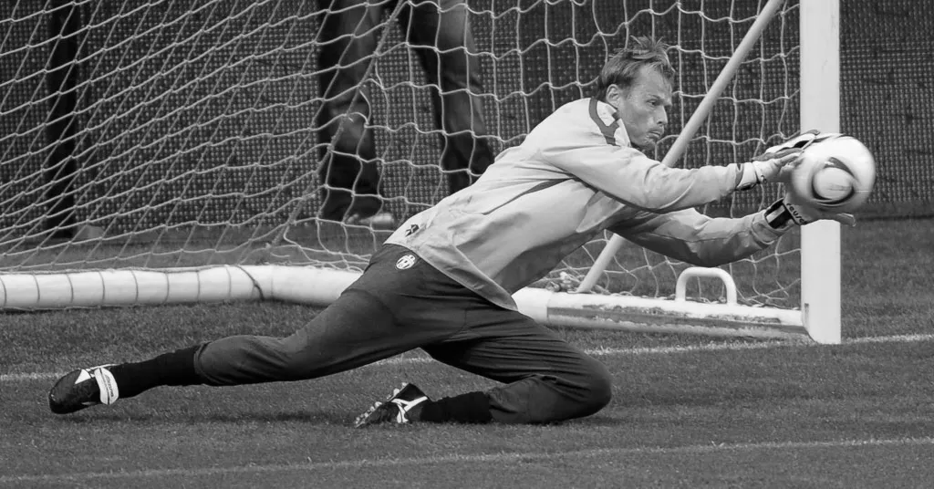 Elhunyt a Juventus és az Arsenal korábbi kapusa, Alex Manninger