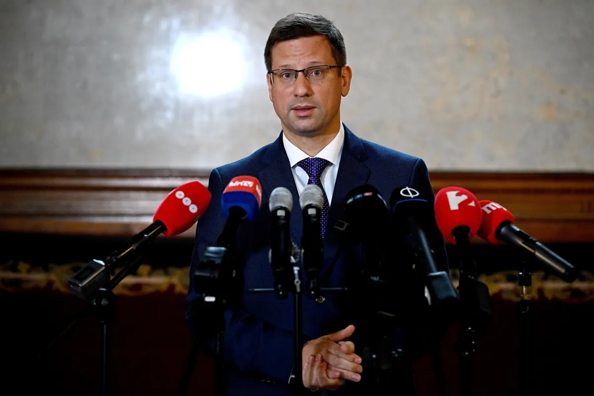 Budapest, 2026. április 21.
Gulyás Gergely, a Miniszterelnökséget vezető miniszter, a Fidesz delegációjának vezetője az Országgyűlés alakuló ülésének előkészítő tárgyalása végén tartott sajtótájékoztatón az Országházban 2026. április 21-én.
MTI/Hegedüs Róbert