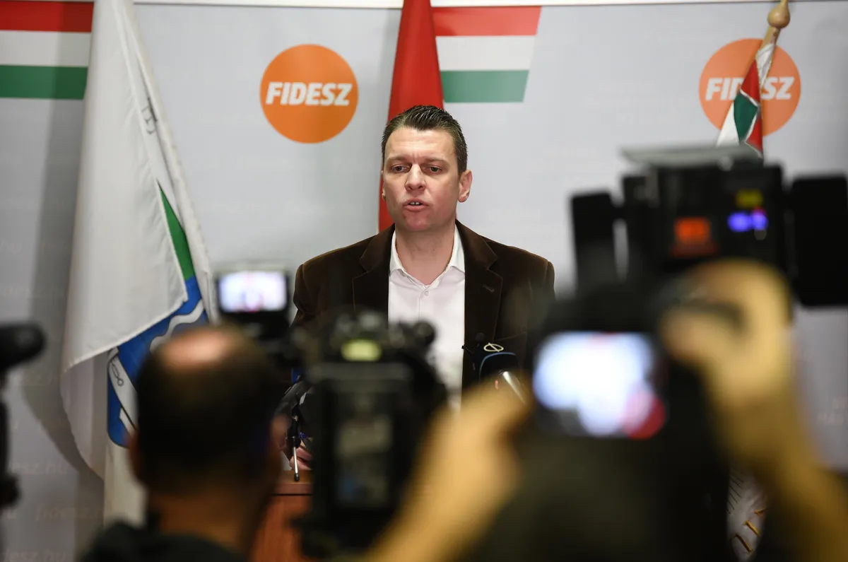 Menczer Tamás: Nem szabadott volna hagyni, hogy a "Balásy Gyulák" megjelenjenek körülöttünk