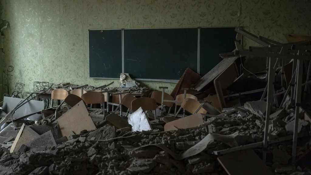 Ukrán drónok csaptak le egy gyermekekkel teli kollégiumra, többen meghaltak