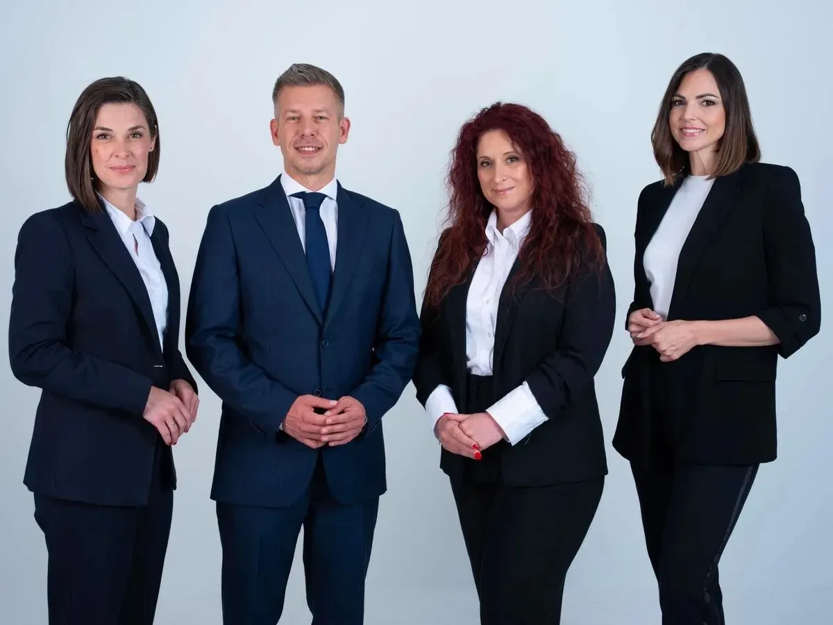 A kormányfő és a kormányszóvivők, MagyarPéter, SzondiVanda, kormányszóvivő,