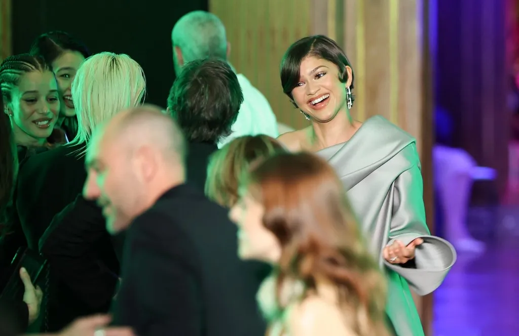 Zendaya két merész szettben érkezett a New York-i divateseményre