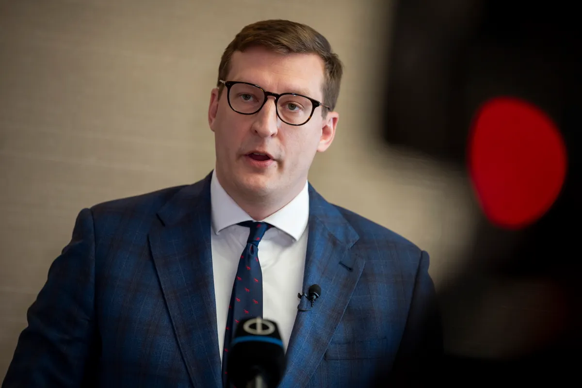 Panyi Miklós arra kéri Tarr Zoltánt, hogy tartózkodjon az alaptalan megbélyegzésektől és lejárató kijelentésektől