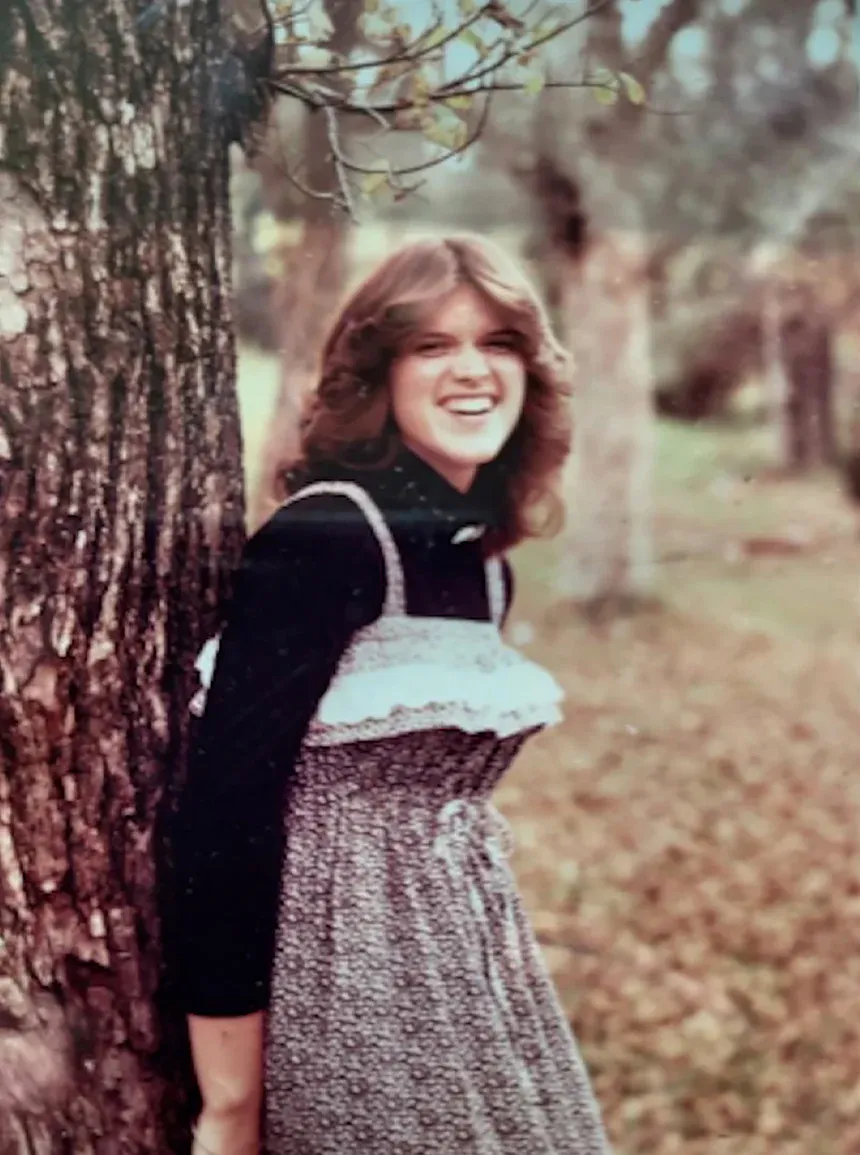 Susan Vesey-t a lakásában támadták meg és ölték meg 1980 júliusában