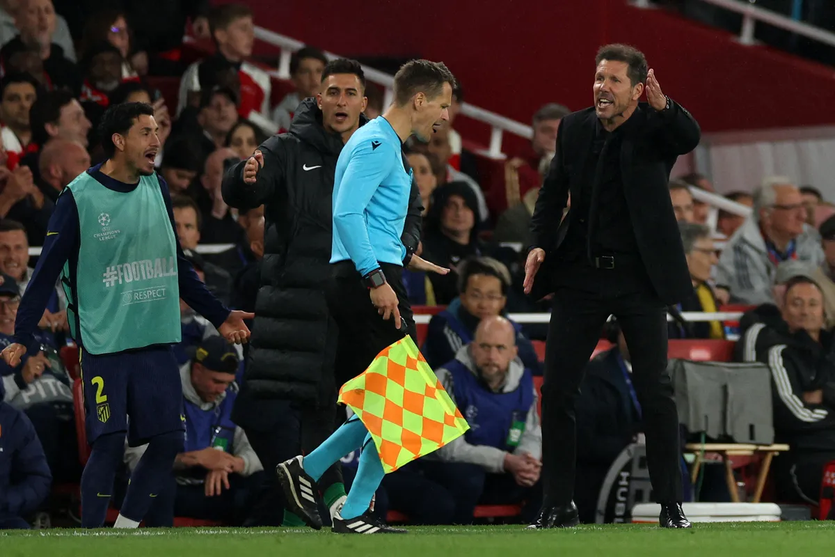 Atletico Madrid's Argentinian coach Diego Simeone reacts during the UEFA Champions League second-leg semi-final football match between Arsenal and Atletico Madrid at the Emirates Stadium in north London on May 5, 2026. (Photo by Adrian Dennis / AFP)