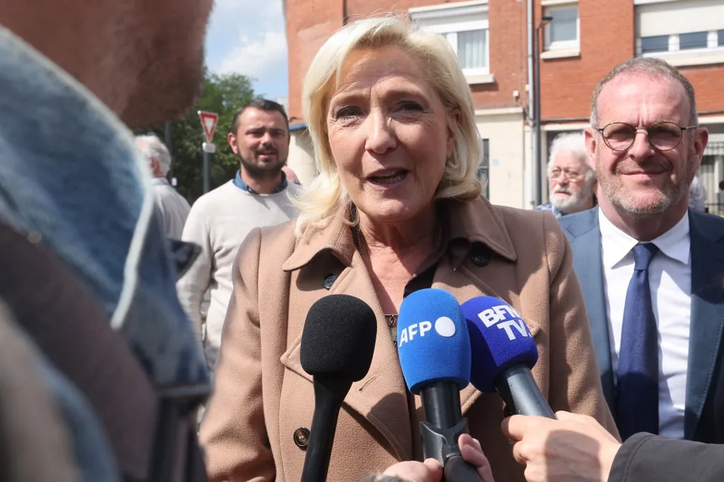 Amennyiben a fellebbezési eljárás kedvező eredménnyel zárul, Marine Le Pen lehet a Nemzeti Tömörülés elnökjelöltje