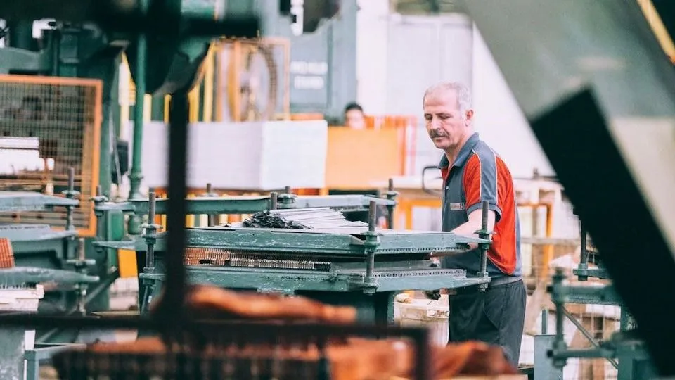 gyári munka munkás szakmunka szakmunkás factory worker ipar, ipari