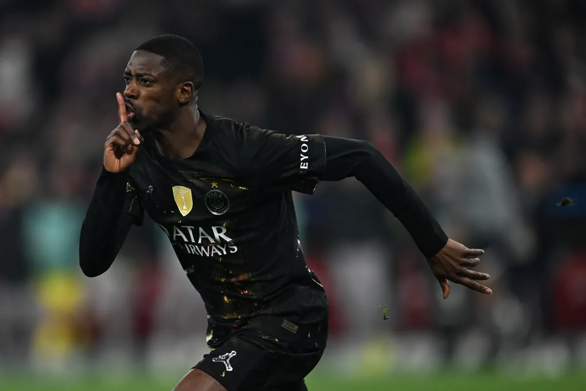 München, 2026. május 6.
Ousmane Dembélé, a Paris Saint-Germain játékosa, miután berúgta a találkozó első gólját a labdarúgó Bajnokok Ligája elődöntőjének Bayern München-Paris Saint-Germain visszavágó mérkőzésén a müncheni Allianz Arénában 2026. május 6-án.
MTI/AP/DPA/Sven Hoppe