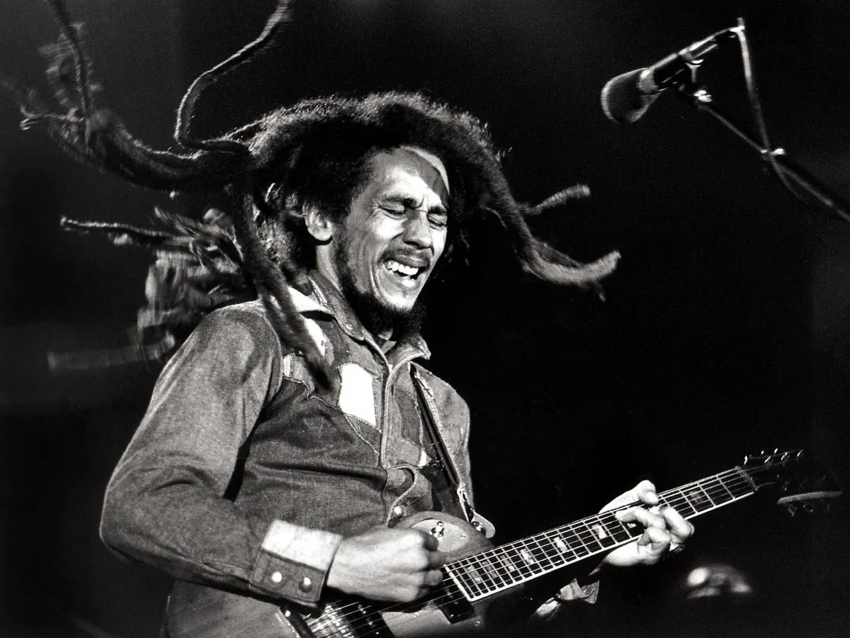 Bob Marley, született Robert Nesta Marley jamaicai énekes, gitáros, dalszerző és emberi jogi aktivista, BobMarley