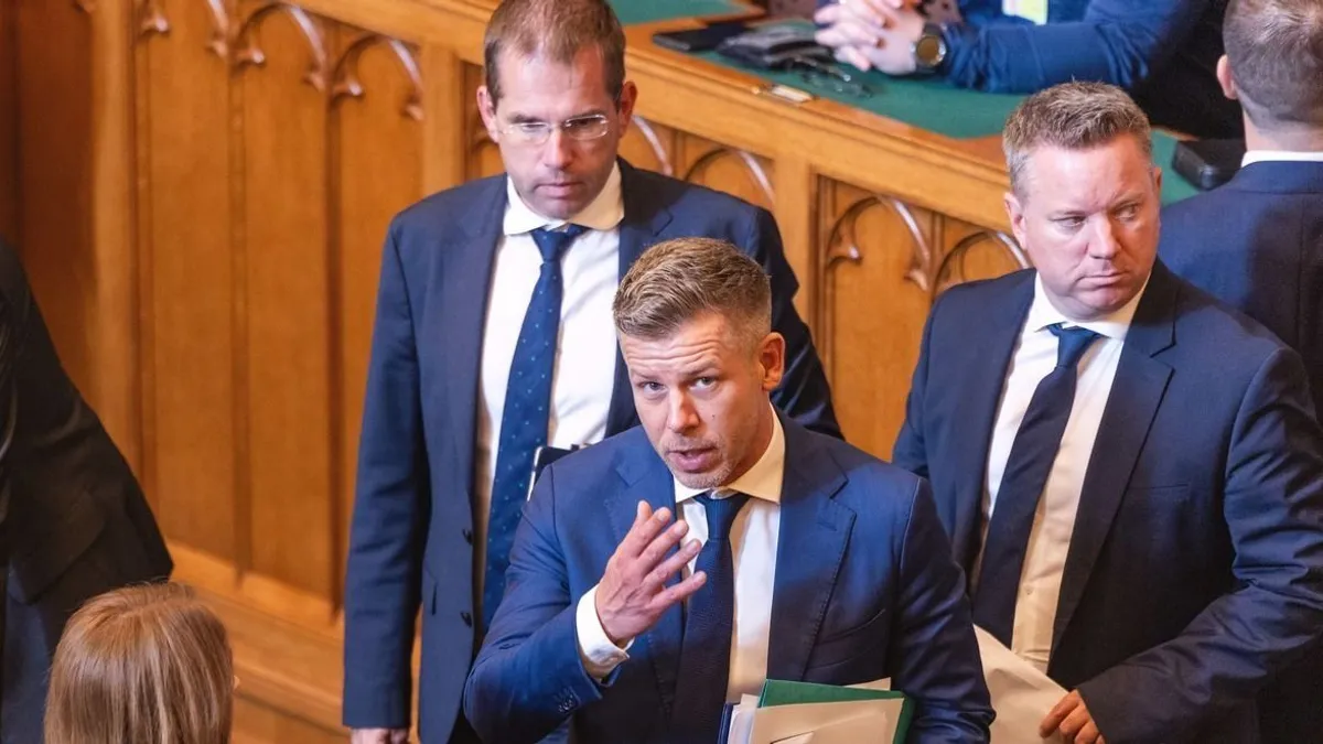 Magyar Péter súlyos pofonokat kapott az első ülésén.