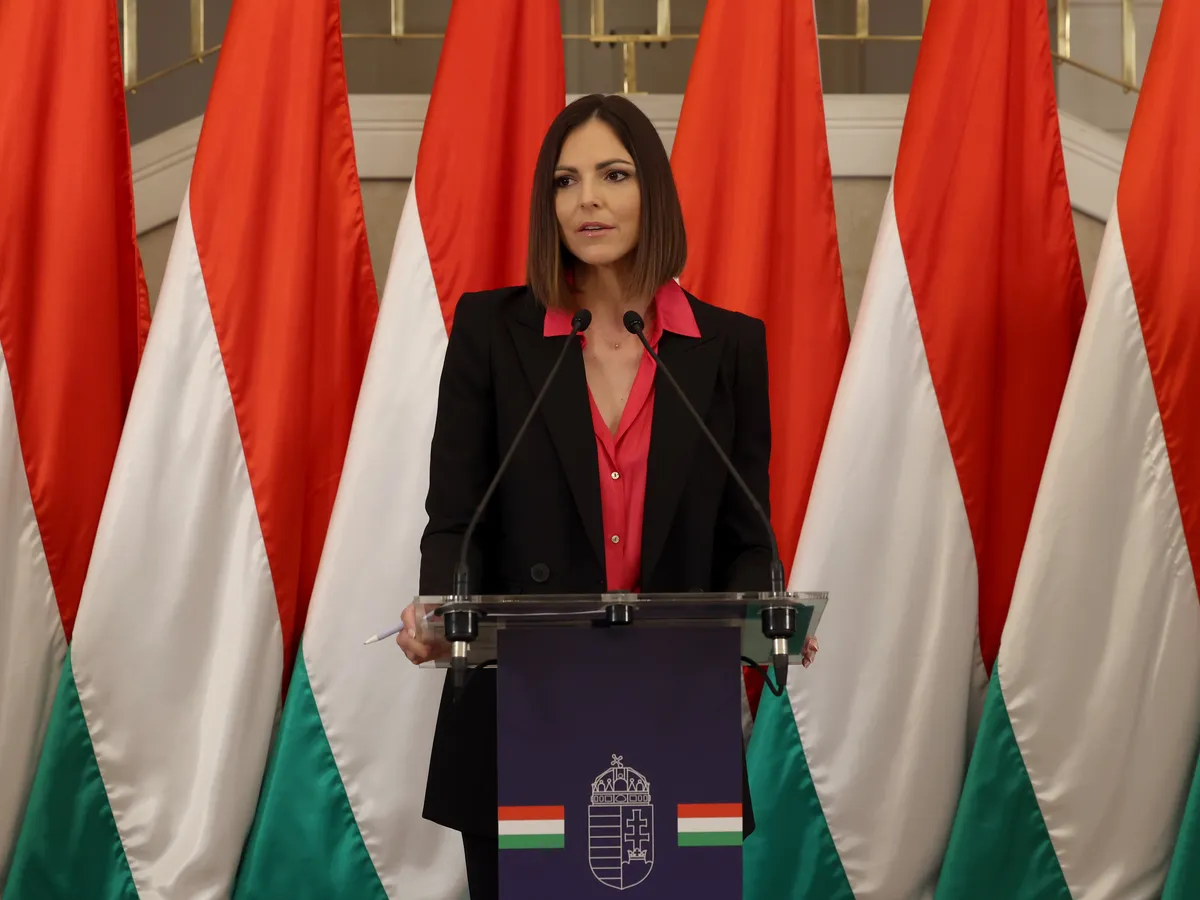 Köböl Anita