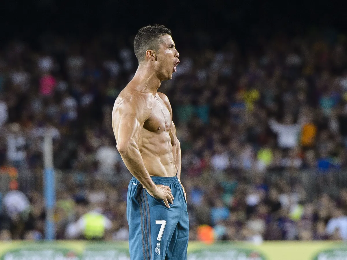 Cristiano Ronaldo, portugál labdarúgó csatár, CristianoRonaldo, izom