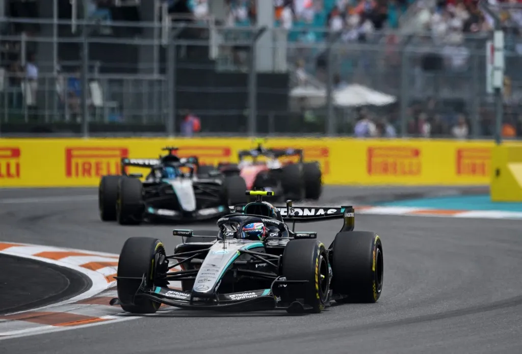 MIAMI, FLORIDA - MAY 02: Andrea Kimi Antonelli of Italy driving the (12) Mercedes AMG Petronas F1 Team W17 on track during the Sprint ahead of the F1 Grand Prix of Miami at Miami International Autodrome on May 02, 2026 in Miami, Florida.   Rudy Carezzevoli/Getty Images/AFP (Photo by Rudy Carezzevoli / GETTY IMAGES NORTH AMERICA / Getty Images via AFP)