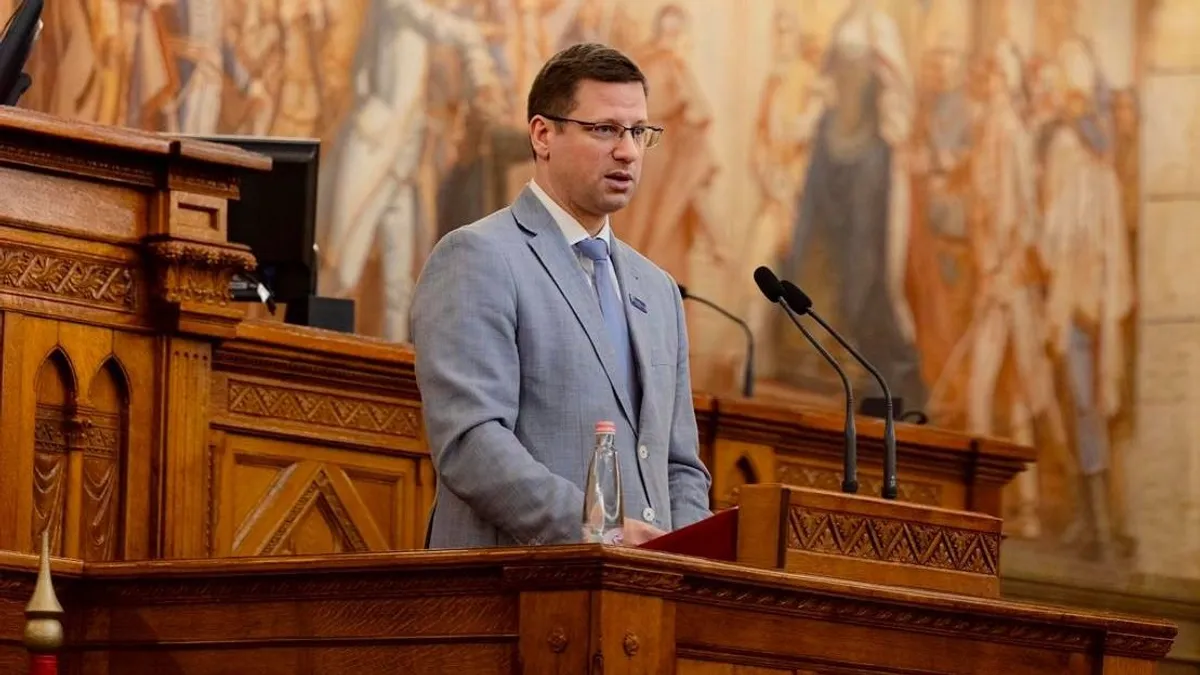 Magyar Péter és Gulyás Gergely heves vitába bonyolódtak.