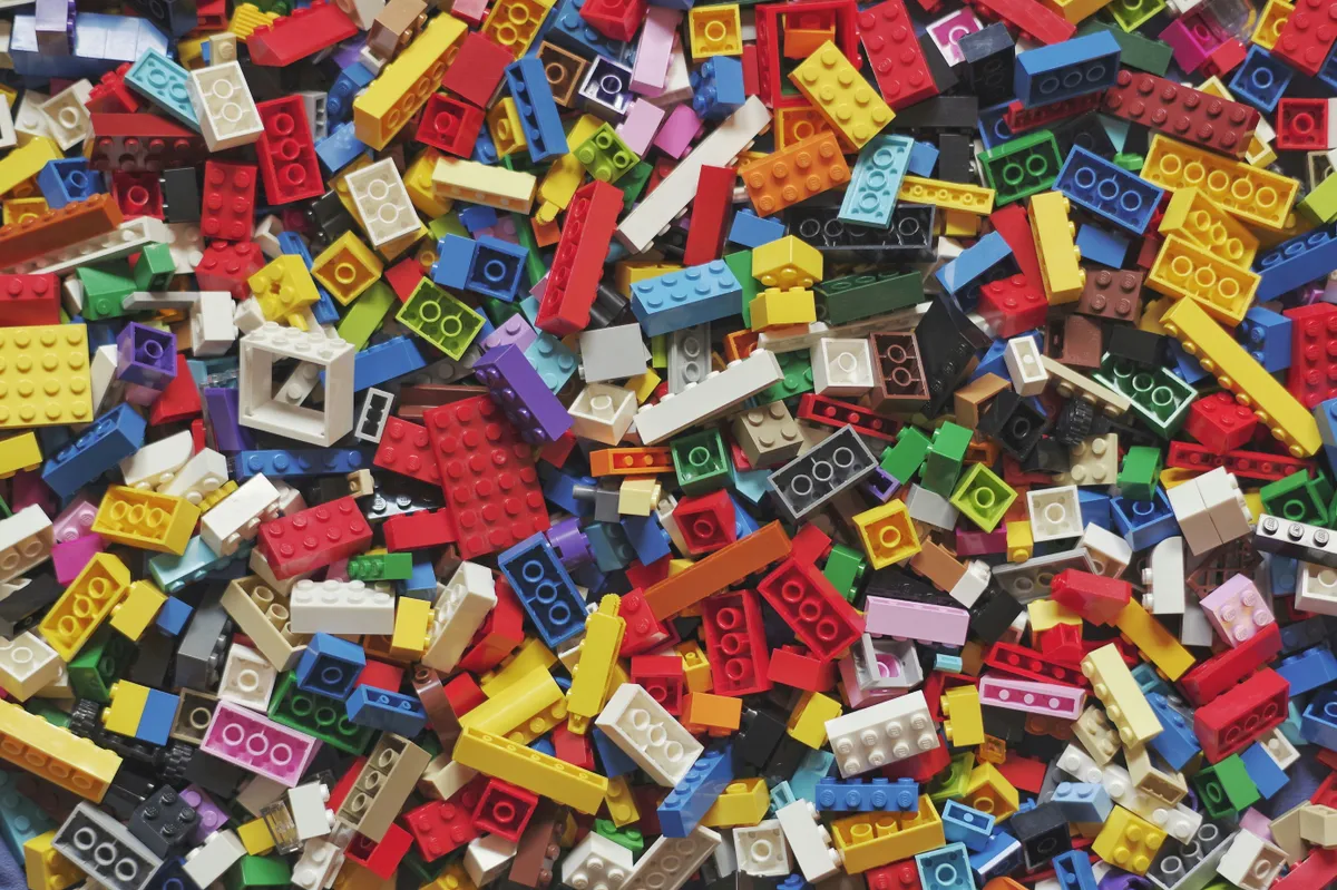 A LEGO különleges korhatár-módosítással köszöntötte David Attenborought Fotó: Unsplash