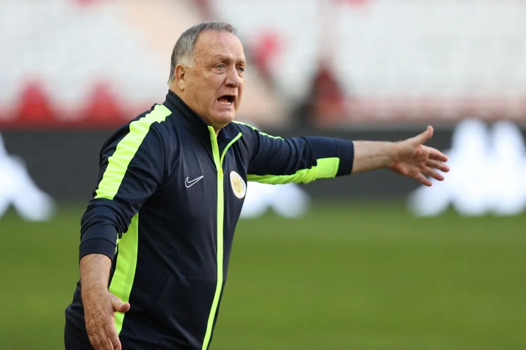 Dick Advocaat visszatér a világbajnokságra