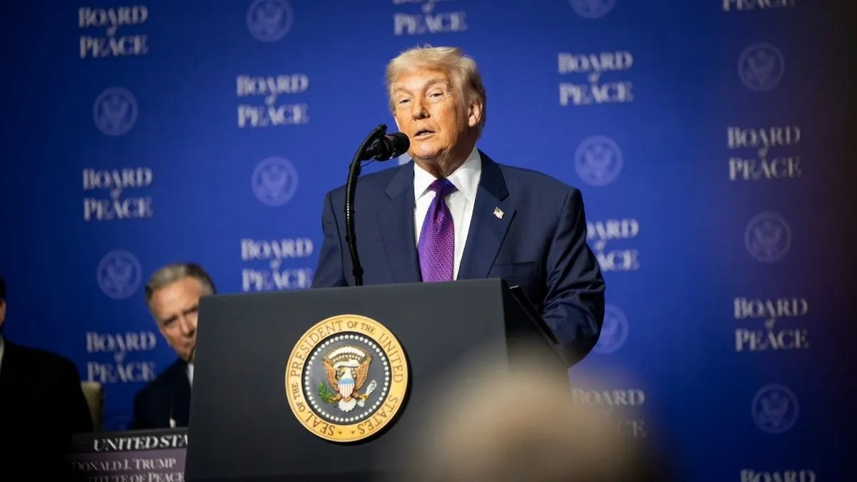 Trump, katonai bázis