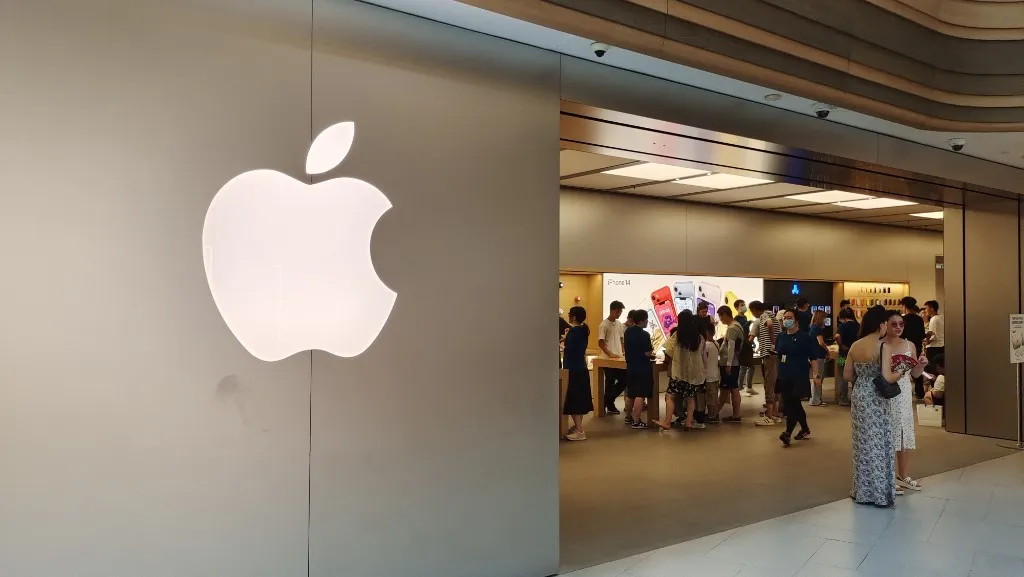 Az már biztos, hogy az új fülhallgató az év első félévében nem fog megjelenni az Apple Store-okban