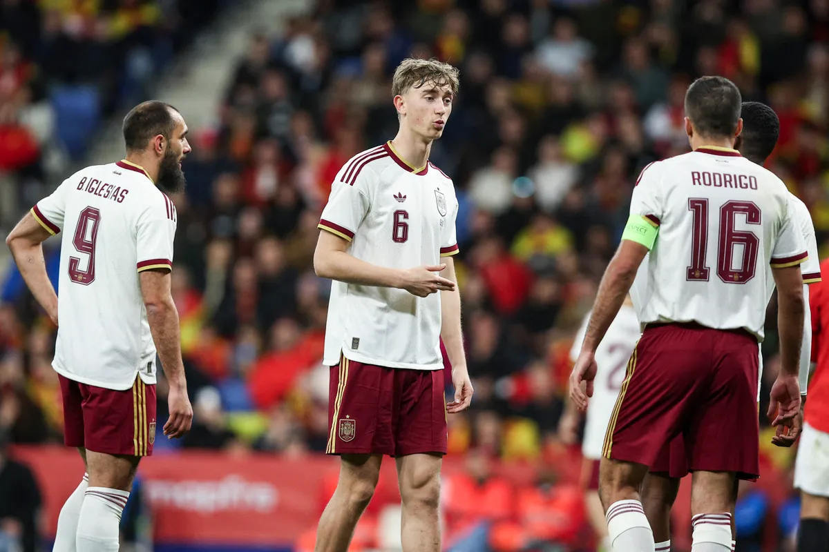 A Real Madrid játékosa, Dean Huijsen (6-os mezben) ugyan pályázott a vb-kerettagságra, végül kimaradt Luis de la Fuente 26 fős névsorából Fotó: GONGORA / NurPhoto