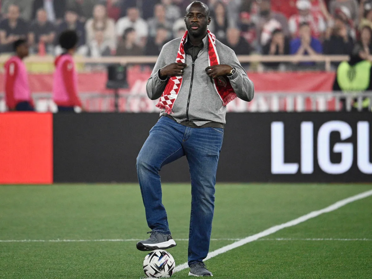 9 edző, 9edző,  Yaya Touré, YayaTouré,  

Former footballer Yaya Toure looks on as he attends the French L1 football match between Monaco (ASM) and Lille (LOSC) at the Louis II Stadium (Stade Louis II) in the Principality of Monaco on May 10, 2026. (Photo by Frederic DIDES / AFP)