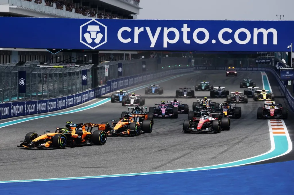 Lando Norris rajt cél győzelmet aratott a Forma-1-es Miami Nagydíj sprintfutamán