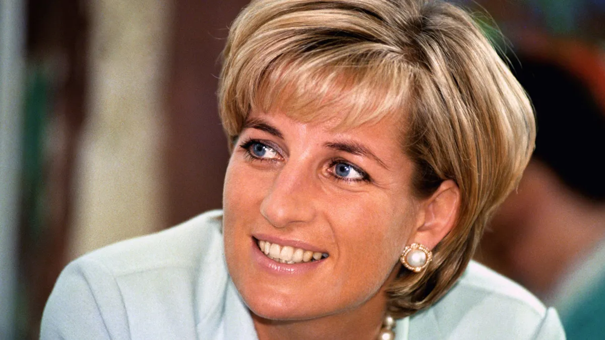 Diana hercegné, Dianahercegnő, File photo dated 27/5/1997 of Diana, the Princess of Wales. The anniversary of her death is expected to be marked by family, friends and fans on Saturday.