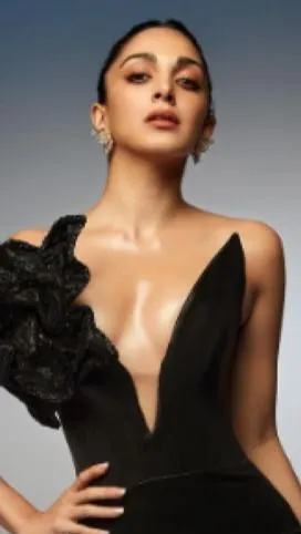 Az indiai színésznő, Kiara Advani meseszép arca, csodás bőre és mellei szinte szoborszerű látványt nyújtanak – képgaléria