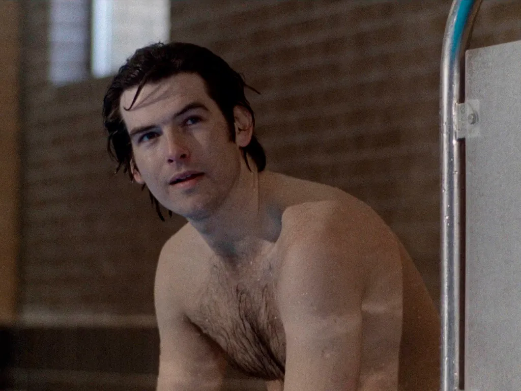 a születésnapos Pierce Brosnan, aszületésnaposPierceBrosnan, PierceBrosnan,      RACKET
THE LONG GOOD FRIDAY
1980
de John Mackenzie
Pierce Brosnan.
autre titre: Du Sang sur la Tamise
COLLECTION CHRISTOPHEL © Black Lion Films - Calendar Productions - HandM