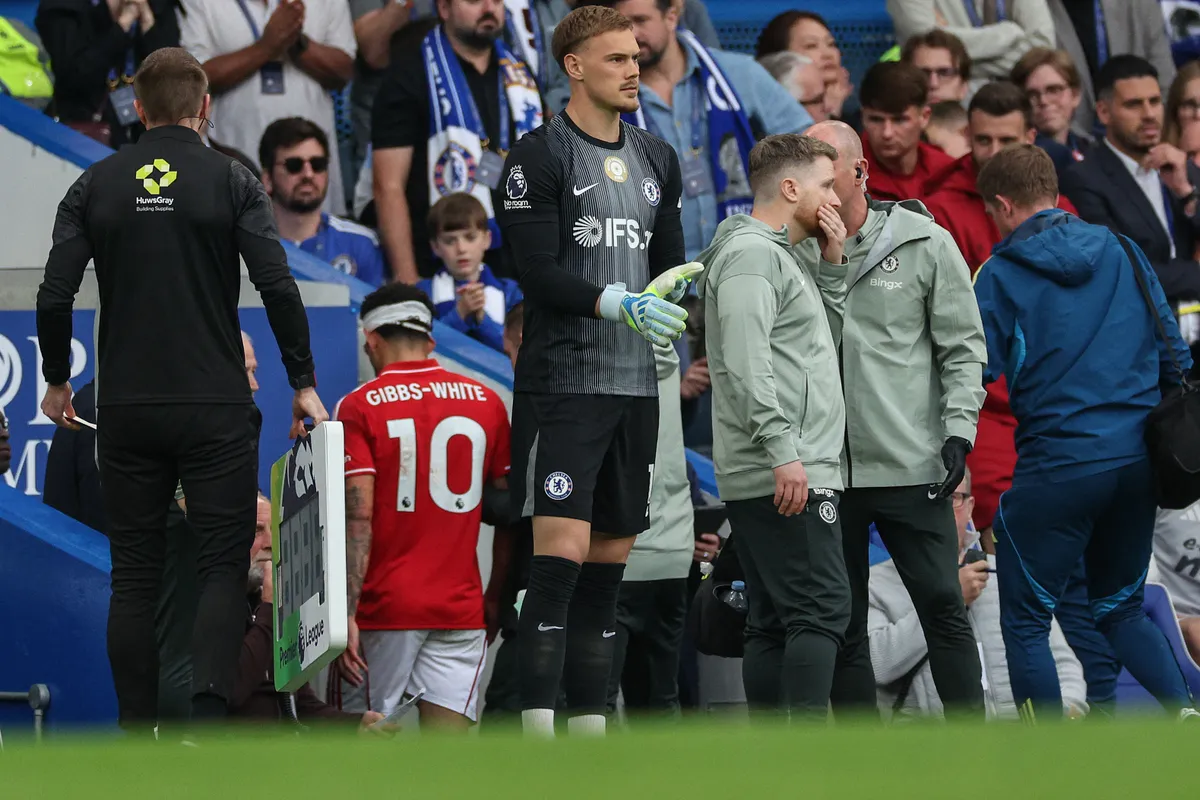 Horrorsérülés történt a Chelsea-Nottingham focimeccsen