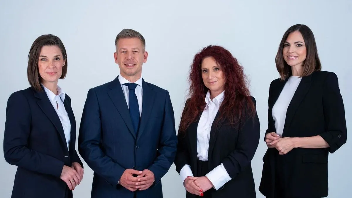 Magyar Péter és a korábban a Tisza szekerét toló kormányszóvivők (Forrás: Facebook/Magyar Péter)