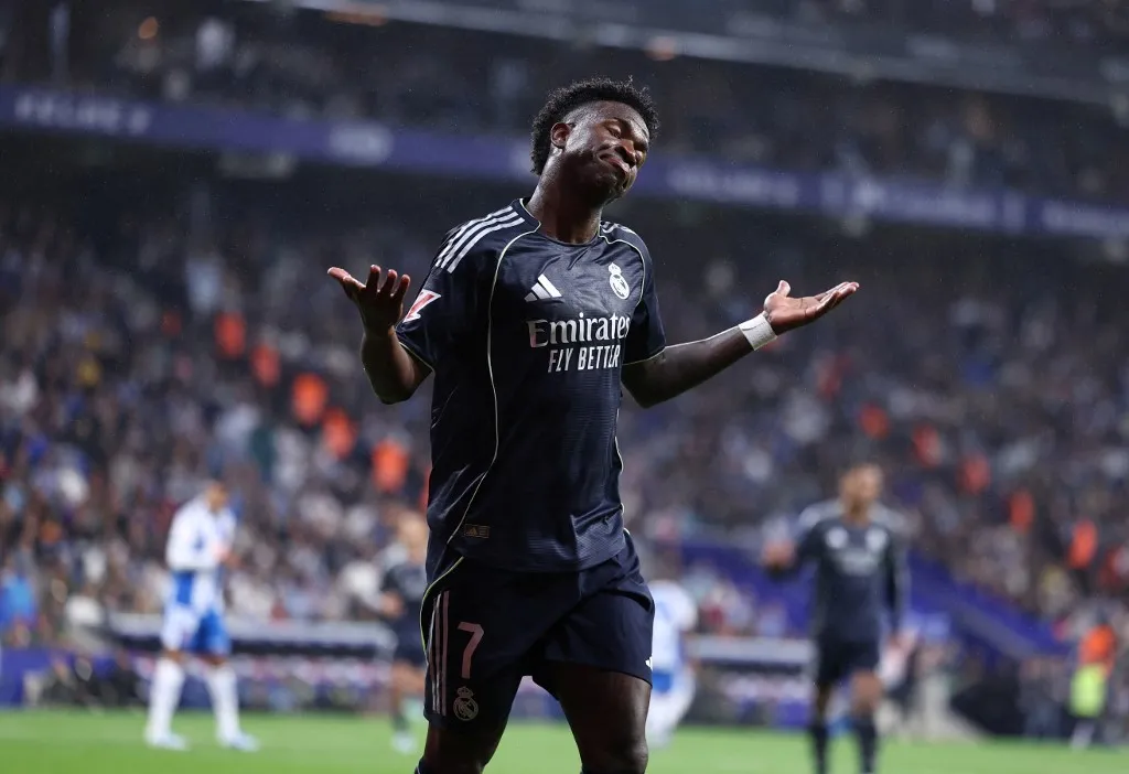 Vinícius duplája elnapolta a Barcelona bajnokavatását, de Arbeloa kemény hangon bírálta csapatát — image 6
