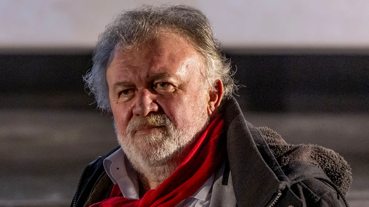 66 évs lett Csuja Imre.