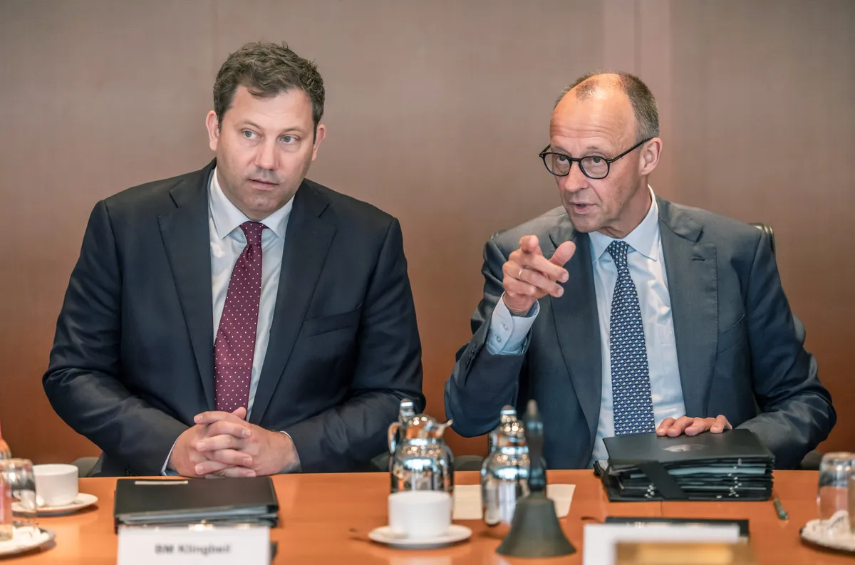 Friedrich Merz szövetségi kancellár és Lars Klingbeil szövetségi pénzügyminiszter (Fotó: AFP)