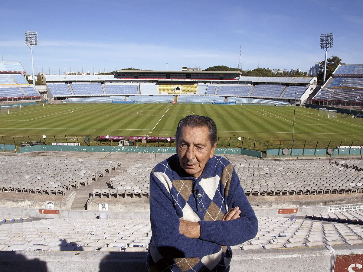 Uruguayan former footballer Alcides Ghiggia, member of the national team that won the 1950 World Cup at Maracana stadium in Rio de Janeiro, Brazil, gives an interview to AFP May 14, 2010 at Centenario stadium in Montevideo. Ghiggia scored the second and decisive goal against Brazil that gave the victory to Uruguay against all odds and cimented the legend of the "Maracanazo" among the Uruguayans of several generations. AFP PHOTO/PANTA ASTIAZARAN (Photo by PANTA ASTIAZARAN / AFP)