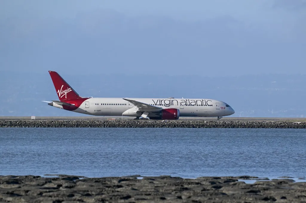 „Soha nem lesz már a régi” — a péniszégés után beperelte a Virgin Atlantic légitársaságot a brit utas.