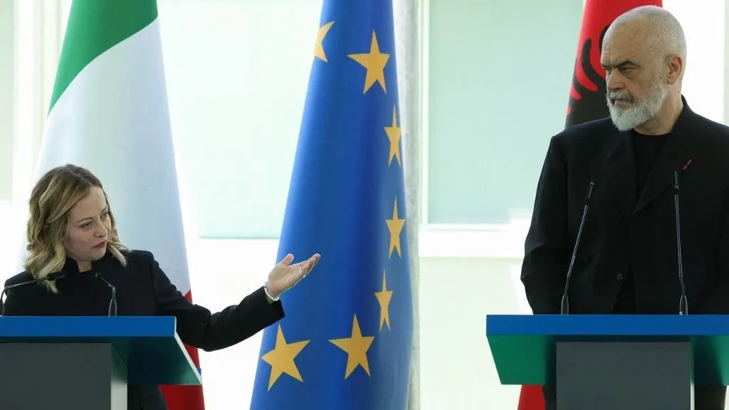 Meloni számára a helyzet politikailag rendkívül kényes