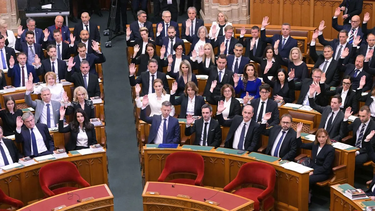 Kövesse élőben a köztársasági elnök sorsát!