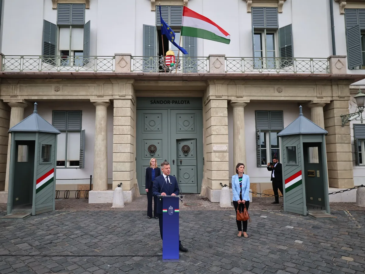 Magyar Péter a Sándor-palotában tárgyalt Sulyok Tamással, MagyarPéter, SulyokTamás, sajtótájékoztató, 2026.06.01.