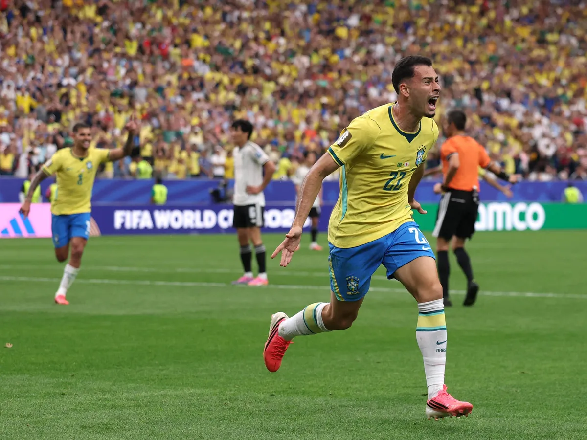 HOUSTON, TEXAS - JUNE 29: Gabriel Martinelli #22 of Brazil celebrates scoring his team's second goal during the FIFA World Cup 2026 Round Of 32 match between Brazil and Japan at Houston Stadium on June 29, 2026 in Houston, Texas.   Lars Baron/Getty Images/AFP (Photo by Lars Baron / GETTY IMAGES NORTH AMERICA / Getty Images via AFP)