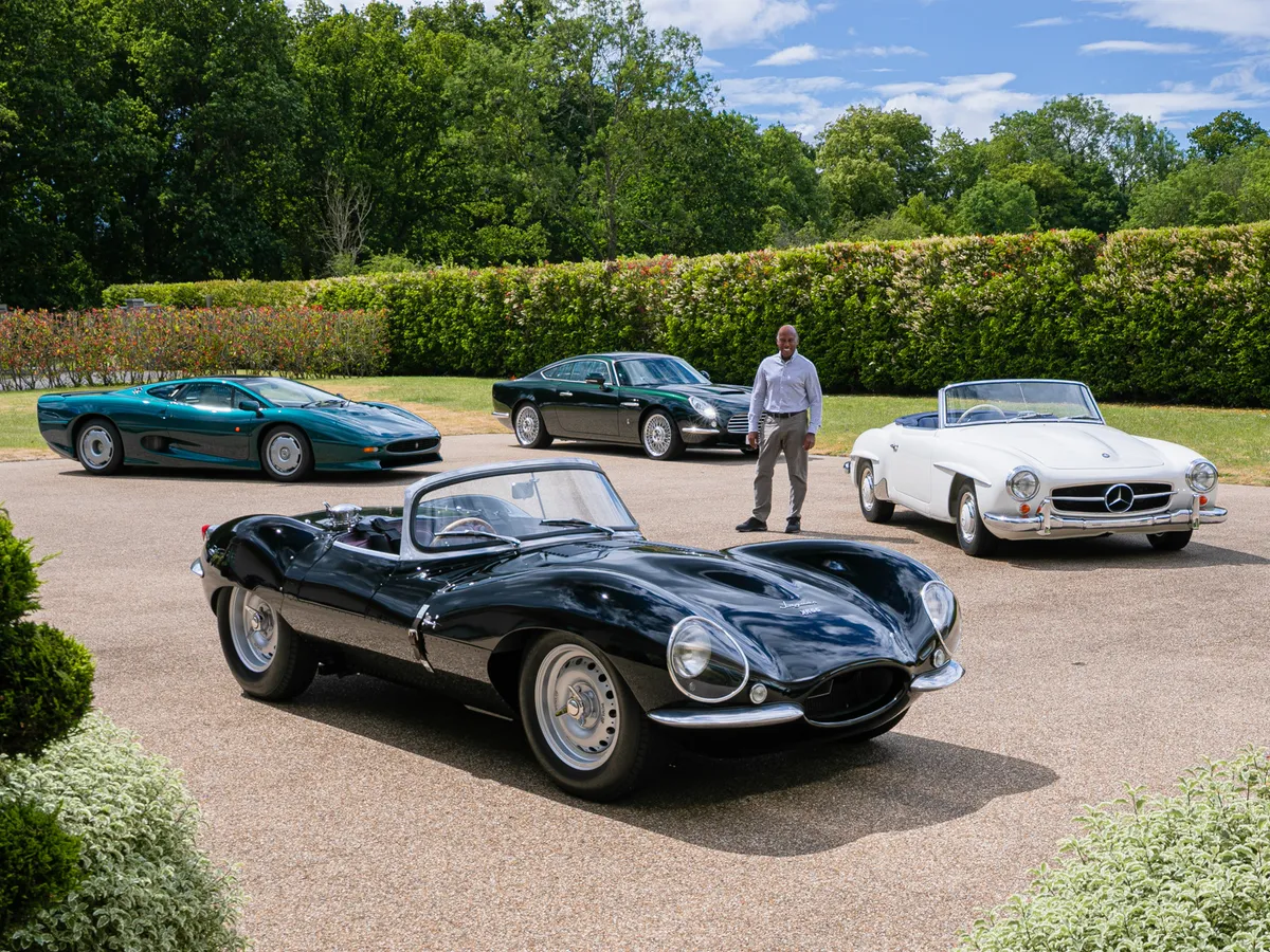 Jaguar, Triumph, David Brown Automotive, Mercedes-Benz - ez csak egy kis szelete Anthony Hamilton gyűjteményének.