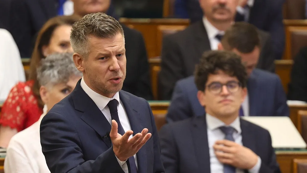 A Tisza-frakció nem lát problémát Magyar Péter viselkedésében.
