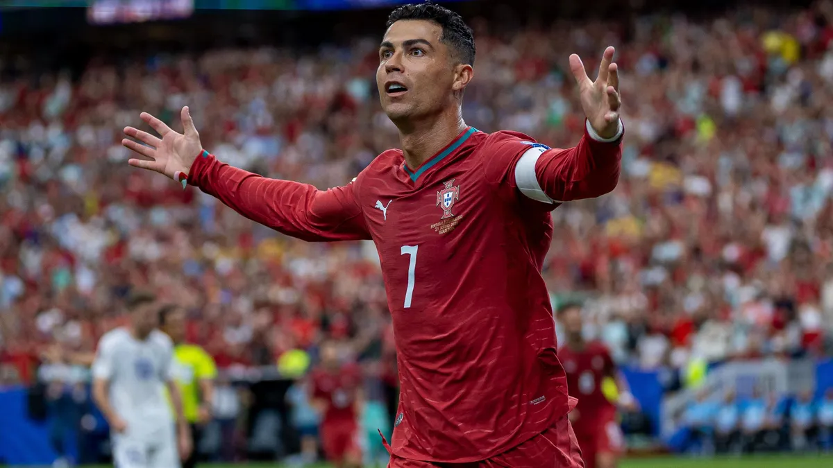 Cristiano Ronaldo parádézott a vb-n, szenzációs játékkal hallgattatta el kritikusait