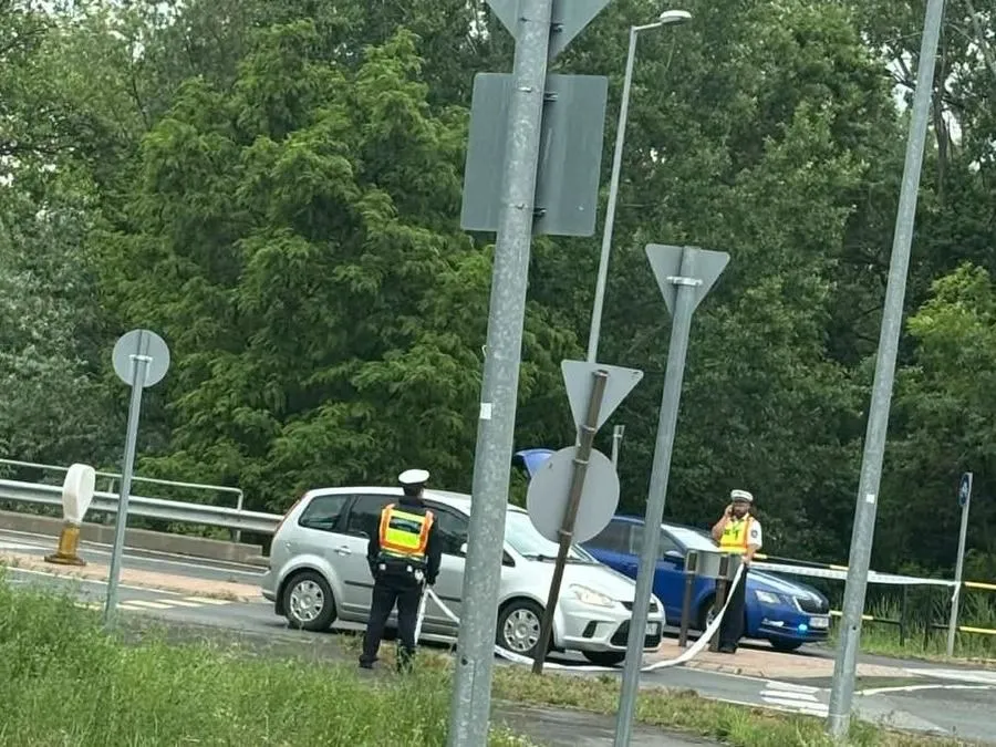 A baleset után az érintett útszakaszt teljes szélességében lezárták