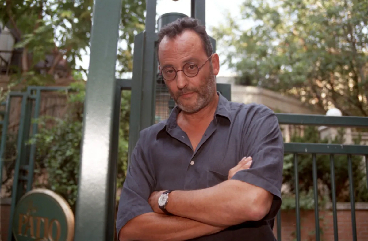 Sep 11, 2002; Toronto, Ontario, CANADA; Actor JEAN RENO outside his hotel during his stay for the Toronto Film Festival.
Mandatory Credit: Photo by Colin McConnell/Toronto Star/ZUMA Press.
(©) Copyright 2002 by Toronto Star