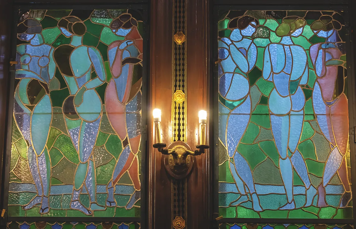 A Schiffer-villa egyedi ablakai