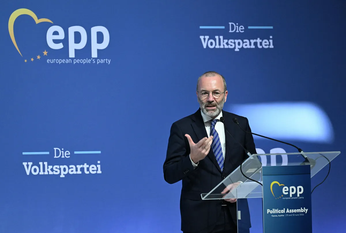 Manfred Weber szerint semmi kivetni való nincs abban, ahogy Magyar Péter Sulyok Tamást akarja eltávolítani 