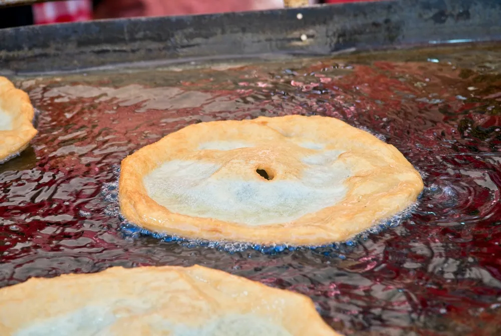 Balatoni lángos olajban