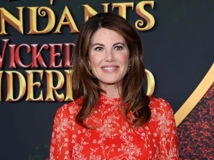 Monica Lewinsky egy friss podcastbeszélgetésben beszélt arról, hogyan próbált továbblépni a Bill Clintonnal folytatott viszonyát követő botrány után, US activist Monica Lewinsky attends "Descendants: Wicked Wonderland" premiere at the Academy Museum of Motion Pictures in Los Angeles on July 14, 2026. (Photo by VALERIE MACON / AFP)