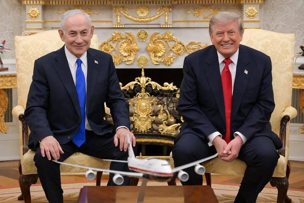This handout picture released by the Israeli Government Press Office (GPO) Shows Israel's Prime Minister Benjamin Netanyahu (L) posing for a picture with US President Donald Trump in the Oval Office of the White House in Washington DC, ahead of their meeting on July 28, 2026. Israeli Prime Minister Benjamin Netanyahu visited the White House on July 28 for his first in-person talks with President Donald Trump since the Iran war began, as the leaders sought to patch over public disagreements on the conflict. (Photo by GPO / AFP) / - Israel OUT / RESTRICTED TO EDITORIAL USE - MANDATORY CREDIT "AFP PHOTO / GPO / HANDOUT /  " - NO MARKETING NO ADVERTISING CAMPAIGNS - DISTRIBUTED AS A SERVICE TO CLIENTS